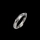 Georg Jensen 
Ring i sterling 
sølv  #238 - 
Ole Kortzau. 
Str. 60mm.
Tegnet af Ole 
...
