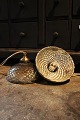 Original 1800 
tals loftslampe 
med vaflet 
lampeskærm i 
fattigmandssølv 
(Mercury Glass) 
med en ...