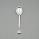 Evald Nielsen 
no. 3.
Silver cutlery 
- coffee spoon 
l. 11,3 cm. 
Engraved "M.O". 

Evald ...