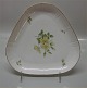 Bing & Grondahl 
Copenhagen 
Dinnerware 
Scotch Rose 354 
a Triangular 
dish 17 cm In 
nice and mint 
...