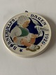 Aluminia 
Børnehjælpsplatter 
i fajance. 
Børnehjælpsdagen 
1926.
Årgang 1926.
Diameter: ...