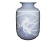 Bing & Grøndahl 
vase med 
fjeldryper fra 
Grønland. Vasen 
er dekoreret 
hele vejen 
rundt.
Bemærk ...