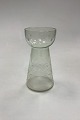 Klart 
Hyacintglas med 
slibninger 
Holmegaard / 
Kastrup / Fyens 
Glasværk
Måler 16,4 cm 
/ 6,45 in.