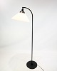 Gulvlampe, 
model 368, 
udført i 
sortlakeret 
metal, designet 
af Flemming 
Agger og 
fremstillet af 
...