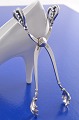 Pyntebestik fra 
Georg Jensen, 
sterling sølv. 
Flot istang, 
højde  14,6 cm. 
Stemplet, Georg 
...