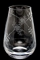 Royal 
Copenhagen, 
Glasvase med 
ætset 
musselmalet 
motiv og 3 
bølger i bund. 
Nr. 482. 
Produceret i 
...
