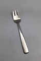 Georg Jensen 
Sterling Silver 
Margrethe Fish 
Fork No. 61 
Measures 16.6 
cm (6.53 inch)