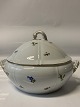 Bing and 
Grøndahl Freja, 
dish with lid
Diameter 22.5 
cm.
Height 17.5 
cm.
Factory ...
