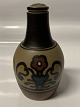 L. Hjort lid 
vase, Bornholm 
ceramics.
Decoration 
number: 114.
Height: 12 cm.
Nice and well 
...