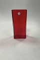 Moderne 
Firkantet Rød 
Vase
Måler 22,5cm / 
8.86 inch