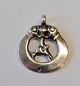 Vikinge hals 
smykke i 
sterling sølv, 
20. årh. 
Danmark. Kopi 
smykke. 
Stemplet. 3,5 x 
2,6 cm. 