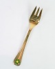 Georg Jensen 
annual cake 
fork made of 
gold-plated 
sterling silver 
from 1982.
Dimensions: 
...
