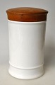 Royal 
Copenhagen 
Apothekerdose 
aus Porzellan, 
Dänemark, 19. 
Jahrhundert. 
Weißes 
Porzellan mit 
...