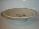 Bing & Grondahl 
Demeter White 
(Cornflower),
Cake top on 
Foot
Dek. No. 206
Diameter 23.5 
...
