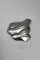 Georg Jensen 
Sterling Sølv 
Broche No. 395 
Ole Kortzau
Måler 5.2 cm x 
5.8 cm (2.04 
inch x 2.28 ...