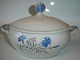 Bing & Grondahl 
Demeter, 
(Cornflower)
Low dish
Dek. No. 5
Diameter 21 
cm.
Height 19 ...
