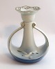 Bing & 
Grøndahl. Måge 
stel med guld. 
Lysestage. 
Model 503. 
Højde 13 cm. (2 
sortering)