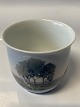 Vase, Bing og 
Grøndahl.
Højde: 6 cm.
Diameter: 6 
cm.
2. Sortering.
Dekorationsnummer: 
...