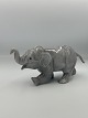Bing & Grøndahl 
Elefant
Modelnummer 
2576
1 Sortering
Længde 25 cm