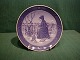 Royal 
Copenhagen 
juleplatter, 
Kongelig 
juleplatter.
Juleplatte 
1955 i 2.sort., 
Fanøpige fodrer 
...