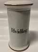 Bing & Grøndahl 
Apoteker Serien 
Hvidløg, 
Krydderikrukke.
Højde 11,5 cm.
Dekorationsnummer: 
...