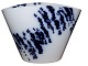 Royal 
Copenhagen 
kunstporcelæn, 
blå og hvid 
vase af Ivan 
Weiss.
Dekorationsnummer 
367.
Ud ...