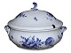 Royal 
Copenhagen Blue 
Flower Curved, 
large soup 
tureen.
Decoration 
number 10/1667.
This ...