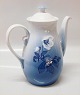 Bing and 
Grondahl 
Christmas Rose 
091 a Large 
coffee pot 26 
cm 1 l Marked 
with the three 
Royal ...