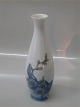 Bing & Grøndahl 
B&G 7357-192 
Vase med blomst 
 23,5 cm I fin 
og hel stand 
Bing & 
Groendahl
