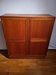 Skab
 Kr. 2200,-