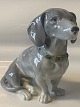 Porcelæns figur 
af siddende 
gravhund
Produceret af 
Fritz & Ilse 
Pfeffer in 
Gotha, Tyskland 
fra ...