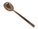 Scanline 
Bronze, 
serveringsske.
Designet af 
Sigvard 
Bernadotte.
Længde 22,9 
cm.
Pæn og ...