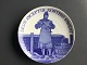 Den Kongelige 
Porcelænsfabrik 
(Royal 
Copenhagen):
Mindeplatte 
#32.
Frimurerplatte 
1899
Motiv: ...
