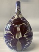 Royal 
Copenhagen 
Fajance vase 
Tenera
Dekorationsnummer 
170-2740.
Højde 28,5 cm
1. ...