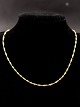 14 karat guld 
halskæde 
stemplet 585 L. 
40 cm. B. 0,2 
cm. vægt 2,8 
gram. emne nr. 
607358