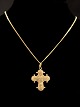 14 karat guld 
Dagmar kors 2,8 
x 2,2 xcm. og 
14 karat guld 
kæde 42 cm. 
emne nr. 607434