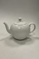 Royal 
Copenhagen 
Salto White 
Dinnerware Tea 
Pot. 
Measures 24cm 
/ 9.45 inch