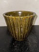 Hammershøi-
stil: Vase i 
keramik fra 
Kähler. Gul og 
sort glaseret. 
Fremstår i 
rigtig god 
stand. ...