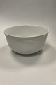 Royal 
Copenhagen 
White Magnolia 
with Embossed 
Bisque Flowers 
Salad Bowl No. 
580
Measures 
26,5cm ...