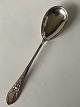 Silver jam spoon.
Length: 13.5 cm.
Produced: Year 1922.
