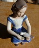 Bing & Grøndahl 
B&G Figur nr. 
2340 i 1.sort. 
og i perfekt 
stand.
B&G 
porcelænsfigur 
i perfekt ...