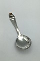 Dansk Sølv 
Sukkerske Rav 
(1929) Måler 
10.5 cm (4.13 
inch)