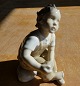 Bing & Grøndahl 
B&G Figur nr. 
2275 i 1.sort. 
og i perfekt 
stand. 
B&G 
porcelænsfigurer
Hjælp 
...