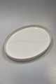 Royal 
Copenhagen 
Rødkant Oval 
Bakke No 
3080/375