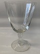 Rødvinsglas 
klar
Højde: 13 cm.
Diameter: 8,1 
cm.
Pæn og 
velholdt stand.