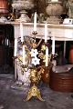 Antik, 1800 
tals dekorativ 
fransk 
kirkelysestage 
i bronze med 
plads til 7 ...