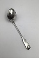 Carl B 
Jørgensen 
Silver Musling 
Tea Egg Infuser