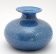 Holmegaard, Blå 
troldevase. 
Designet af 
Sidse Werner. 
Højde 11 cm.  
Diameter 14 cm. 
Signeret SW ...