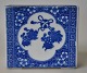 Kinesisk hoved 
pude af 
porcelæn, 
Tongzhi, 19. 
årh. Med 
håndmalede 
blå/hvid 
dekorationer af 
løver ...