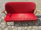 Chresten 
Findahl 
Brodersen 2. 
pers. sofa med 
stel i eg og 
armlæn i teak 
samt betrukket 
med ...